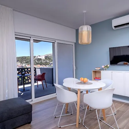 Sun&lux - Hvar Apartment