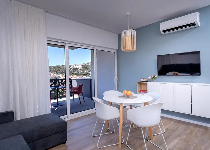 Sun&lux - Hvar Apartment